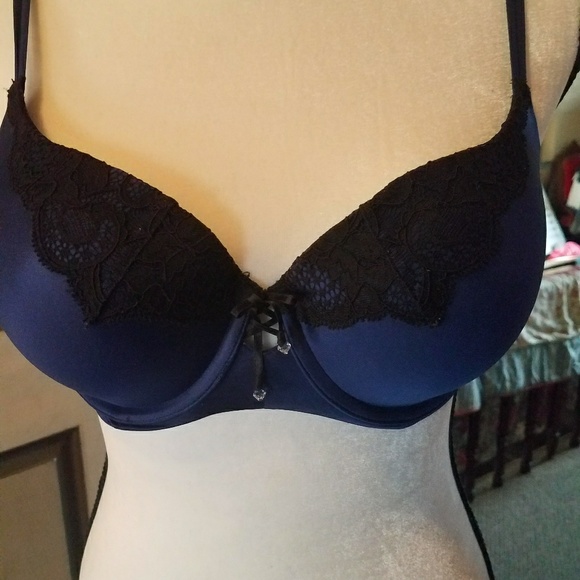 Victoria's Secret Other - Victoria Secret Sexy push-up